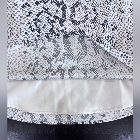 J Crew Snakeskin Print Halter Tank Top Style Blouse Size 6 - Picture 7 of 12